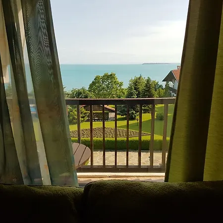Апартамент Beach Manastira 1 Свети Влас
